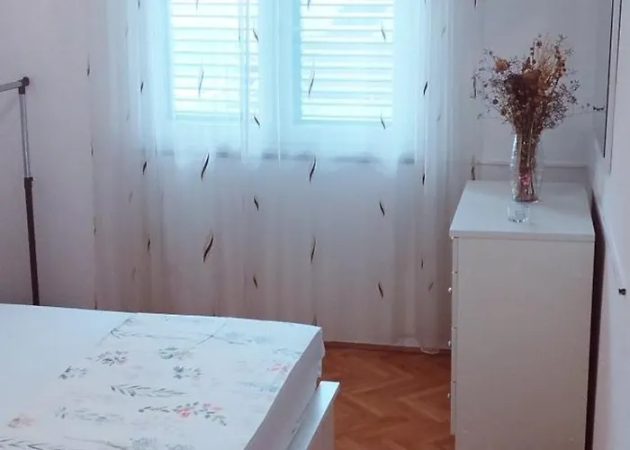 Apartman Makarska アパート